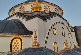 cami-kubbe-alemi-isikli-c8b